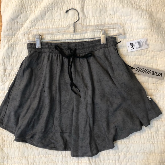 NWT Vans Dorn Skater Skirt - Picture 2 of 7